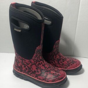 Bogs Classic Skulls Rain Snow Boots Girls Size 1 Pink and Black